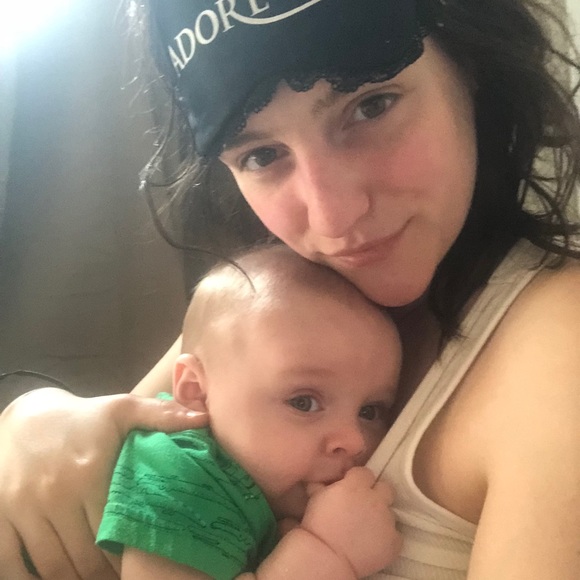 Meet your Posher, Michaela - Picture 2 of 2